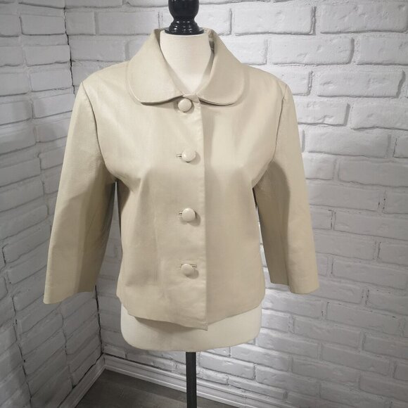le chateau Ladies Size XL Cream Button Closure Cropped Leather Jacket/Blazer - Picture 1 of 9